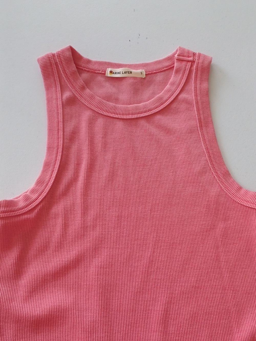 Marine Layer Lexi Rib Sun-In High Neck Crop Tank, Hibiscus Pink, Small - Picture 4 of 7